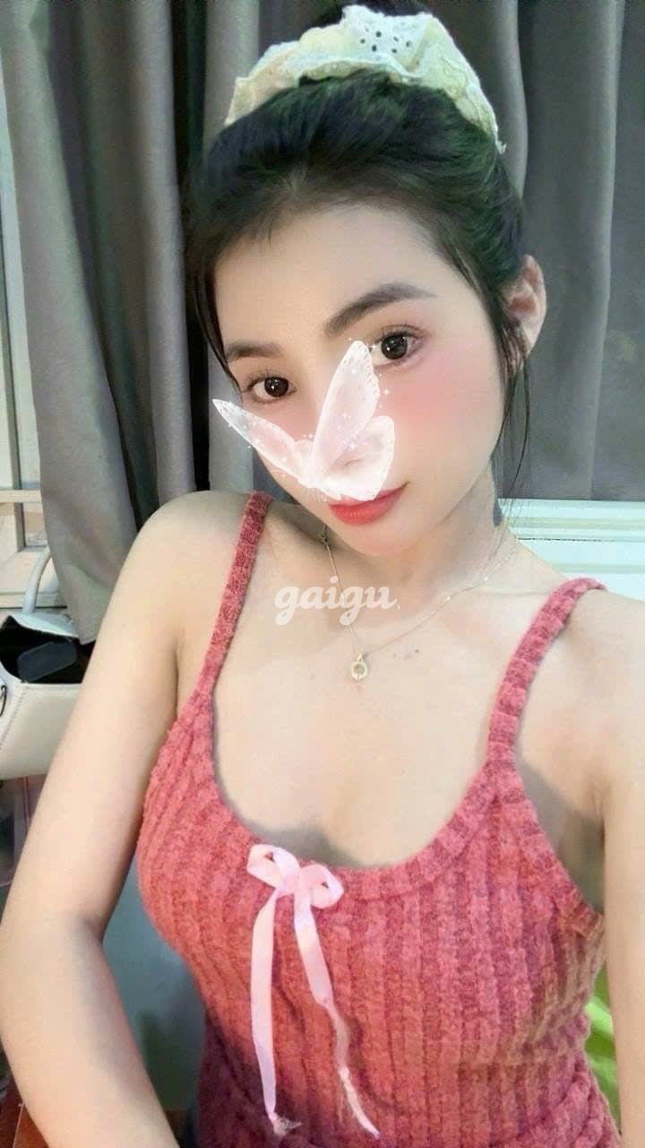 BÉ ZIN 2k3 _ Non Tơ, Da Trắng,Mũm Mĩm,Ku Te,Dễ Thương. ĐÁNG CHECK