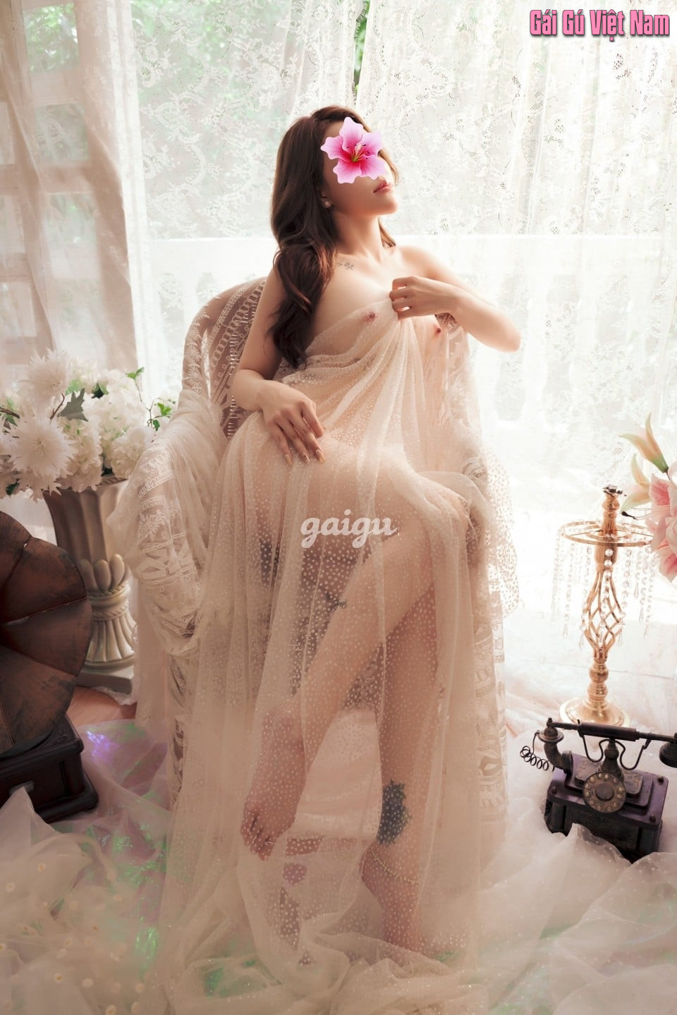 Hotgirl Miền Tây Mặt Cực Tây, Body Cực Chuẩn