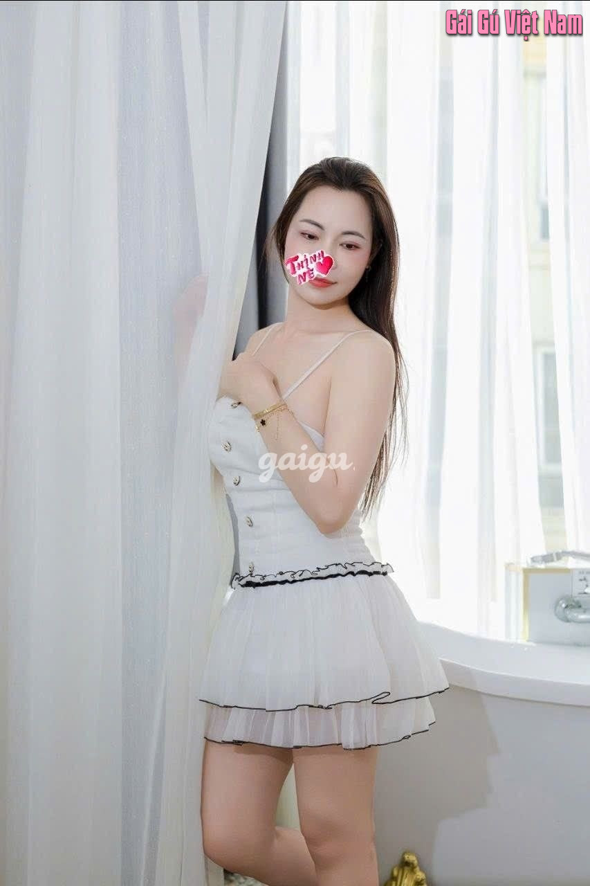 [BAO PHÒNG] Hồng Anh – Dâm Nữ Nhiệt Tình , Phục Vụ Some