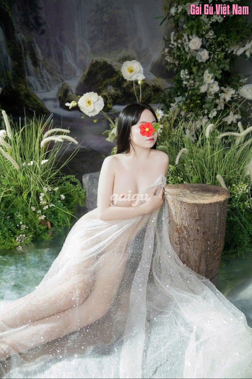 Hàng Mới❤️Trâm Anh 2005❤️Xinh Ngoan❤️Dễ Thương Chiều Khách